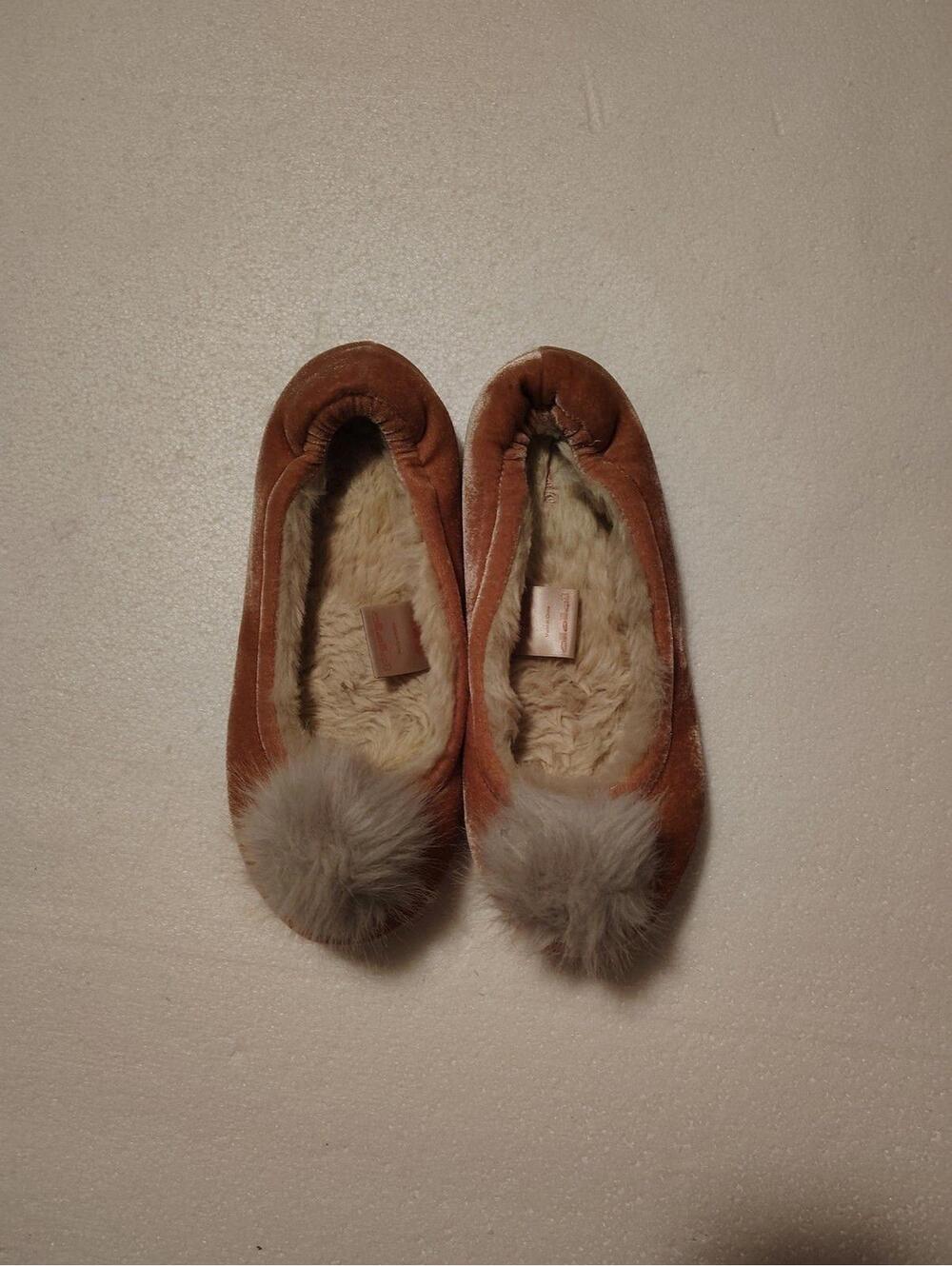 Boden pink pomp  slippers size uk 6